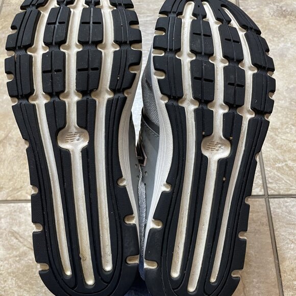 New Balance Running Shoes Memory Sole Gray Pink Womens Size 7 WX577HG4 Comfort - Picture 8 of 10